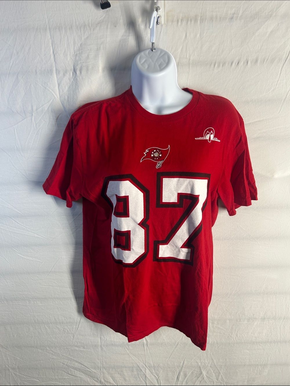 District Red Graphic '87 Jersey-Style Tee